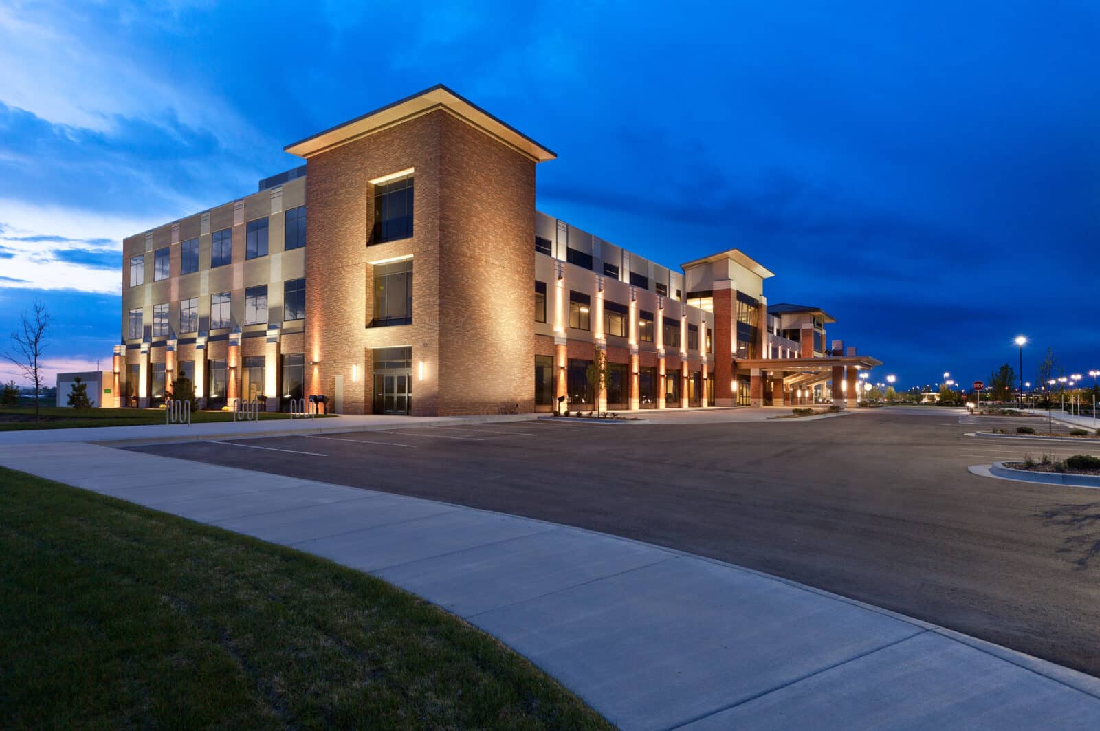 Exterior of St Lukes Nampa Medical Plaza, nighttime