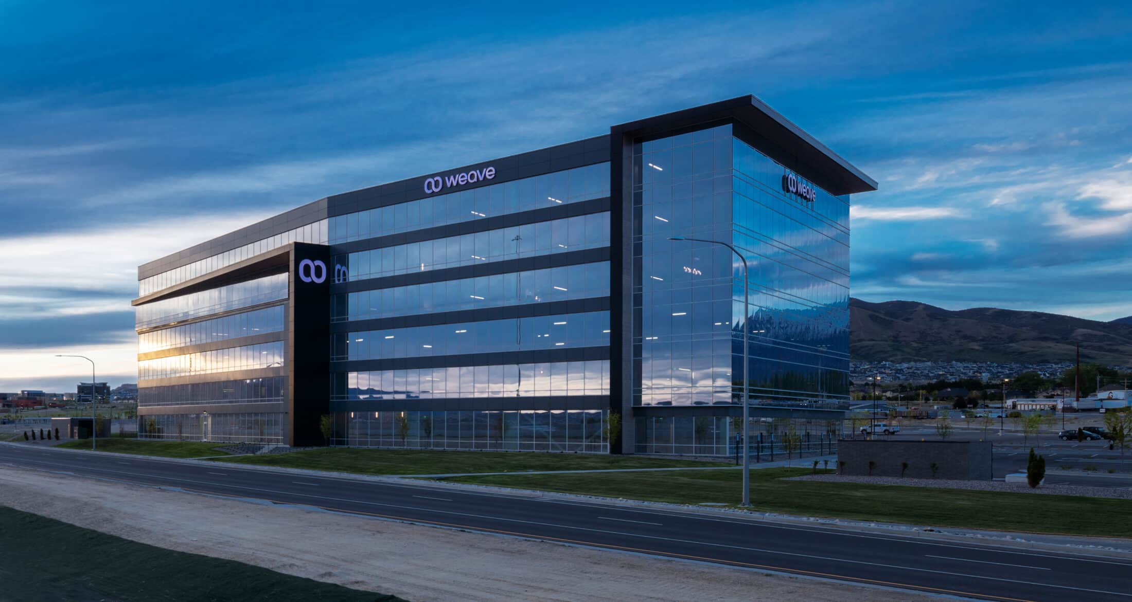Weave (YC W25) office