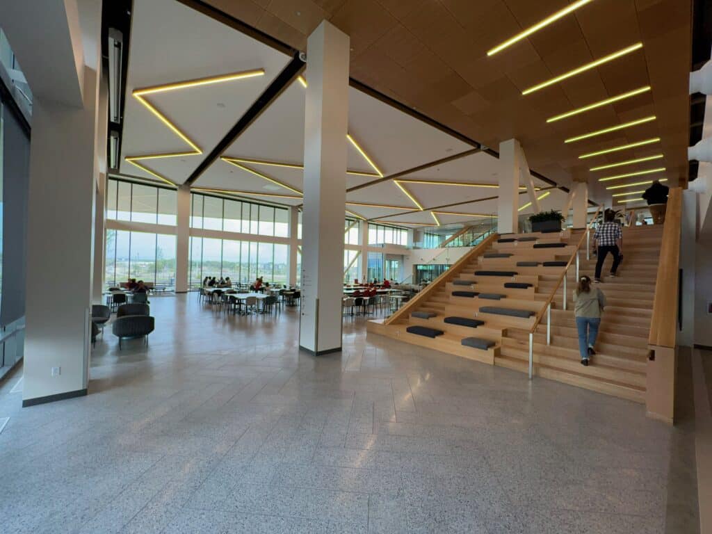 Gardner_Office_Zions Technology Center INT_18 Interior view of Zions Technology Center, stairway